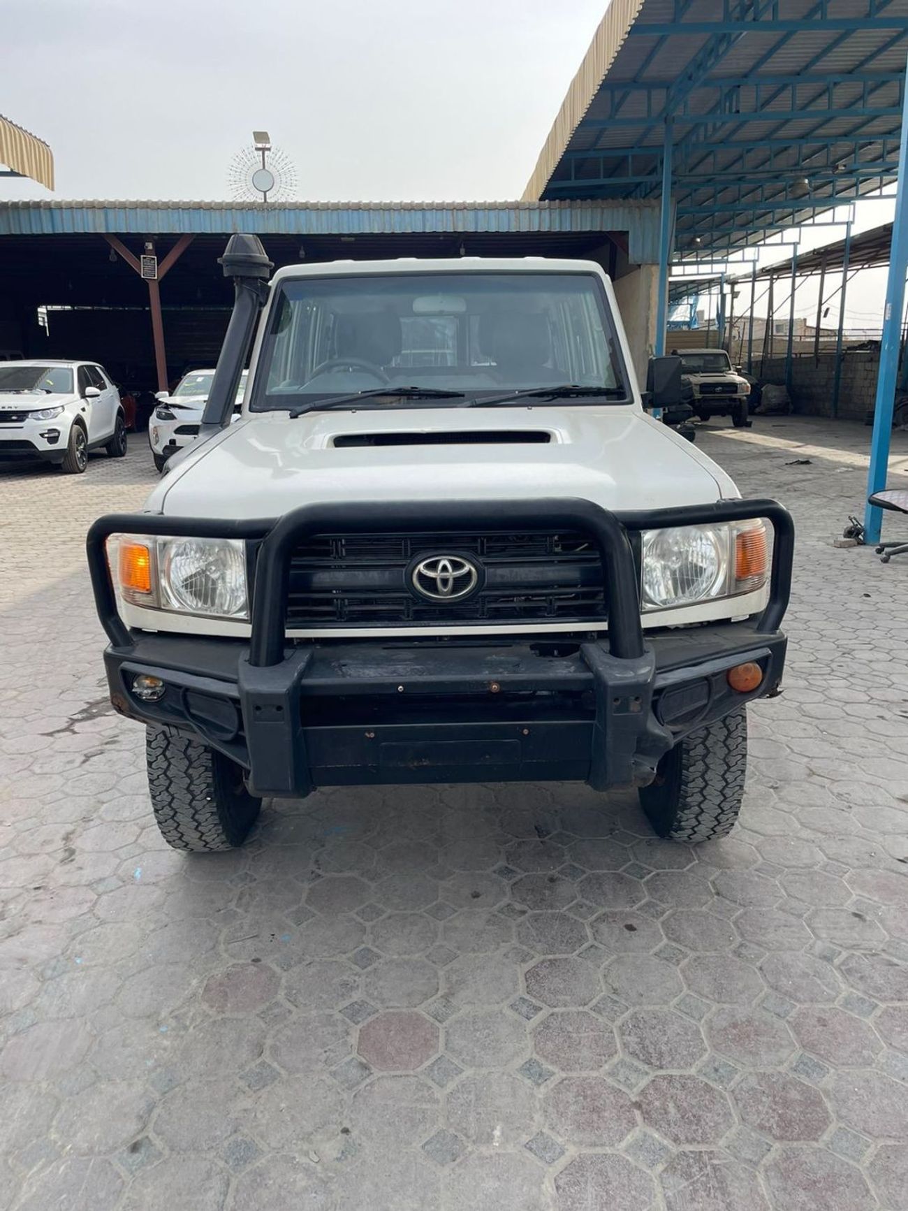 Toyota Land Cruiser 70
