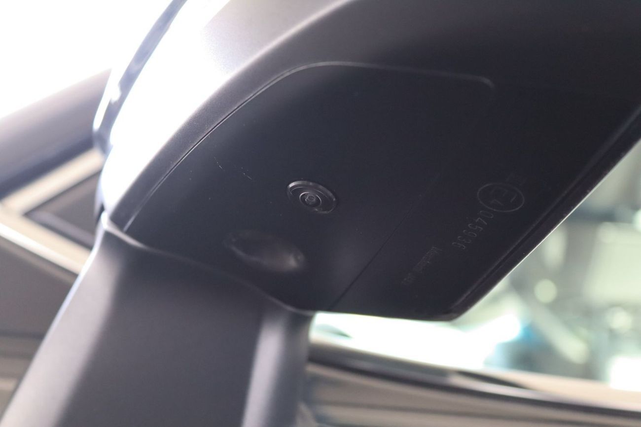 Toyota Land Cruiser 300 VX-HIGH  3,3 TWINTURBO DIESEL VX-HIGH FULLY LOADED **التصدير فقط خارج الخليج**