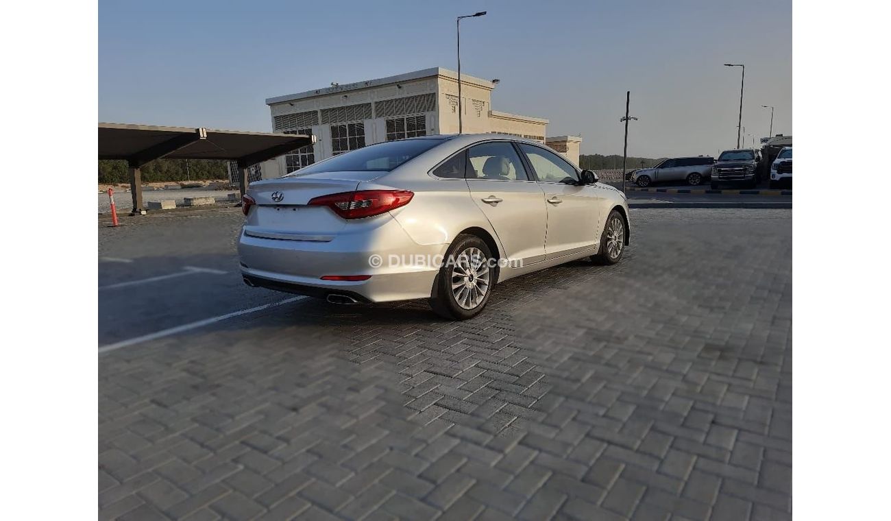 Hyundai Sonata SE HYUNDAI SONATA MODEL 2015 GCC VERY GOOD CONDITION