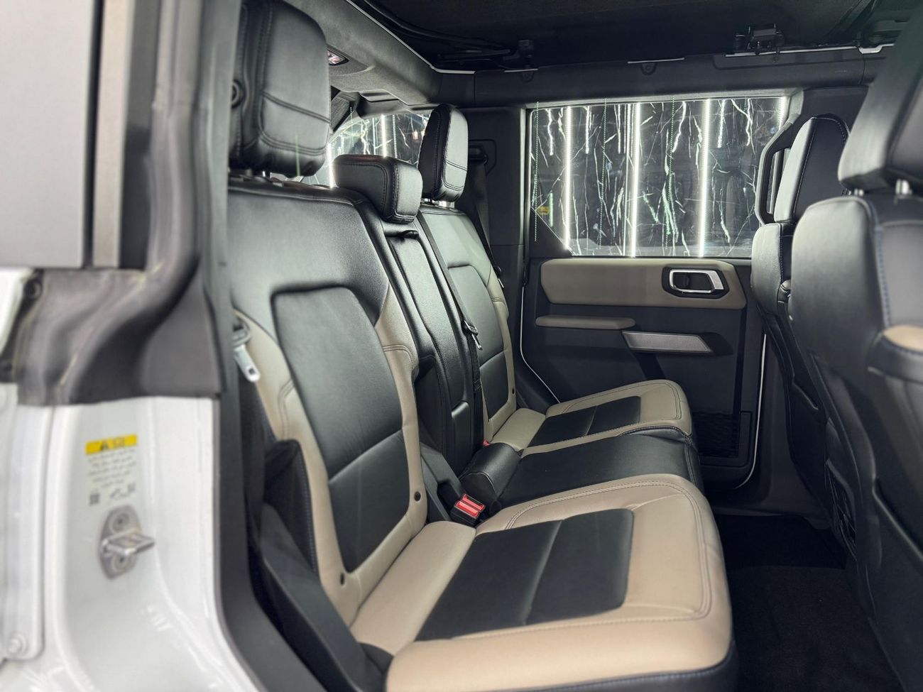 Ford Bronco Wildtrak 2.7L (5 Seater) 2023 Ford Bronco, 2029 Ford Warranty + Service Pack, Very Low Kms, GCC