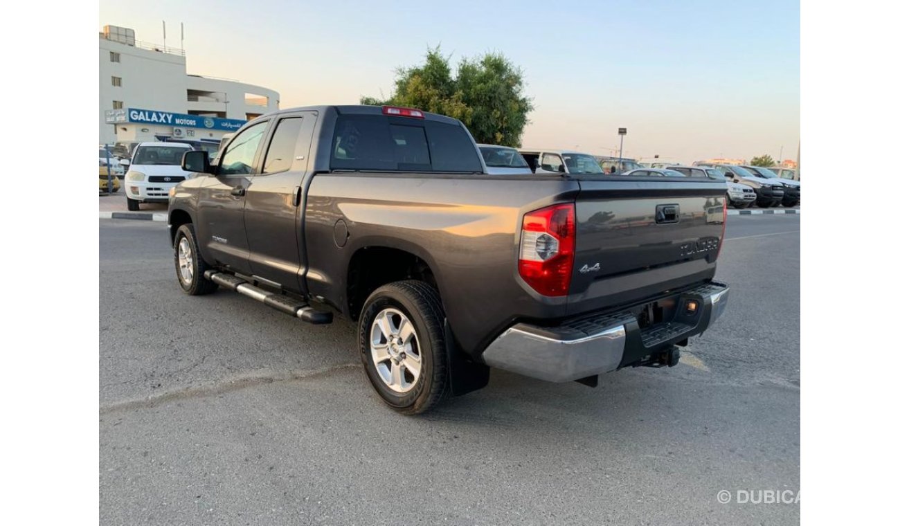 Toyota Tundra 4X4 DOUBLE CABIN AND ECO 4.6L V8 AMERICAN SPECIFICATION