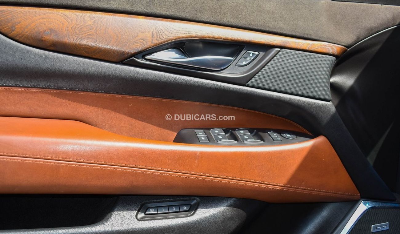 Cadillac Escalade Platinum BLACK EDITION 2015 GCC LOW KILOMETER PERFECT CONDITION