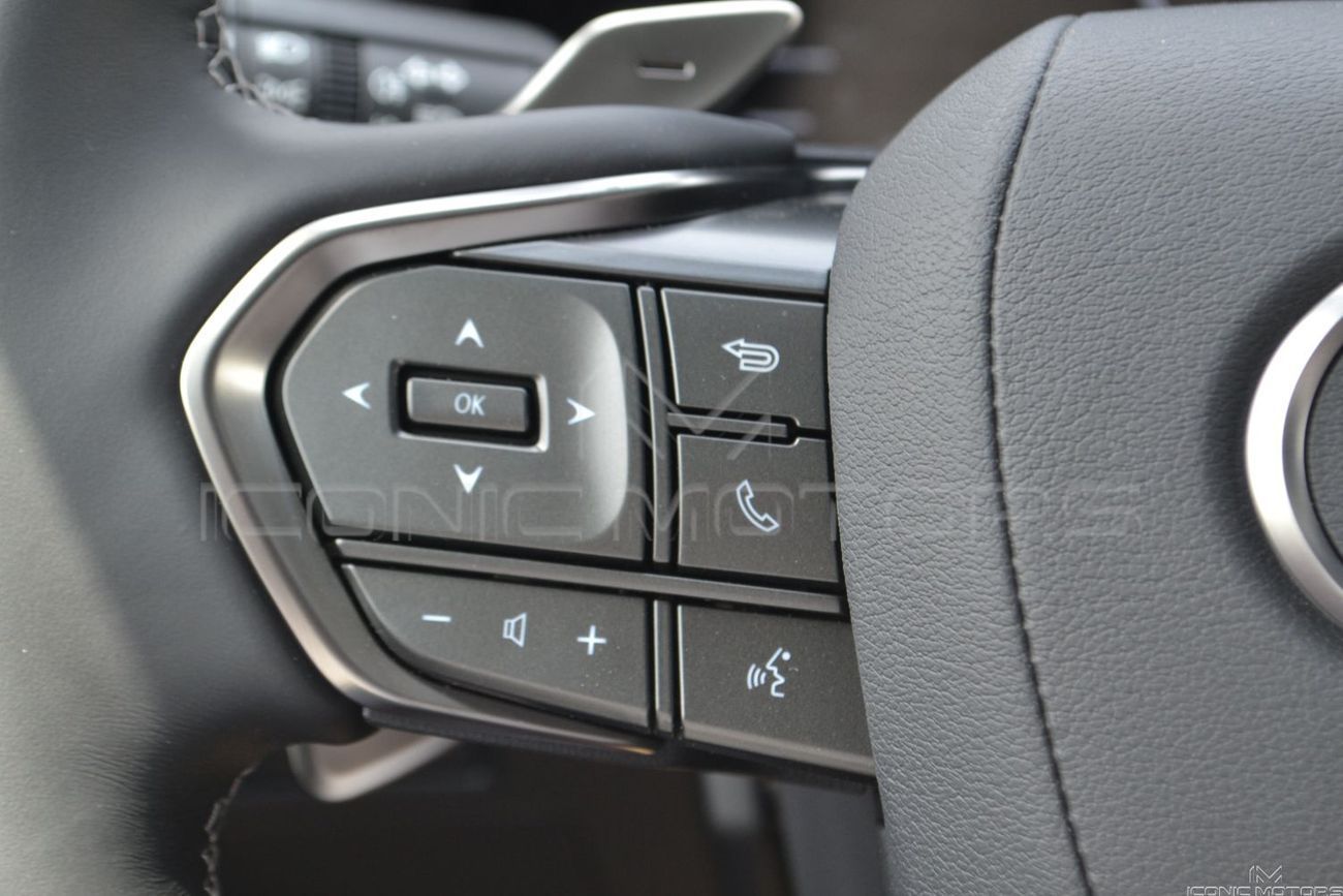 Lexus LX 700h Signature