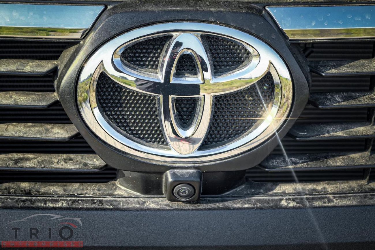 Toyota Hilux 2025 TOYOTA HILUX ADVENTURE 4.0L PETROL V6 FULL OPTION  WITH PUSH START, COOL BOX, DIGITAL CLOCK