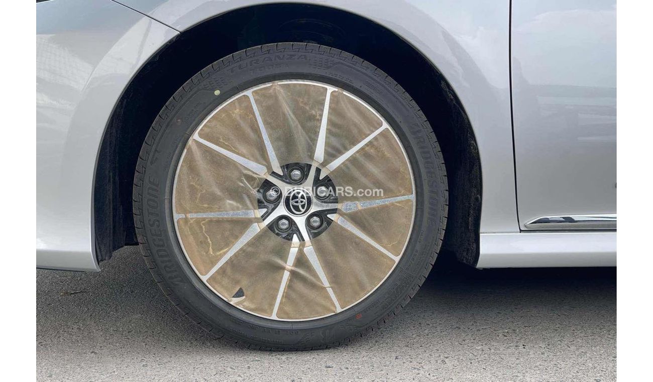 Toyota Camry Toyota Camry 2022 GLE 2.5L 4cyl Hybrid,  HEV, 4dr sedan, , FWD, A/T, Silver Color