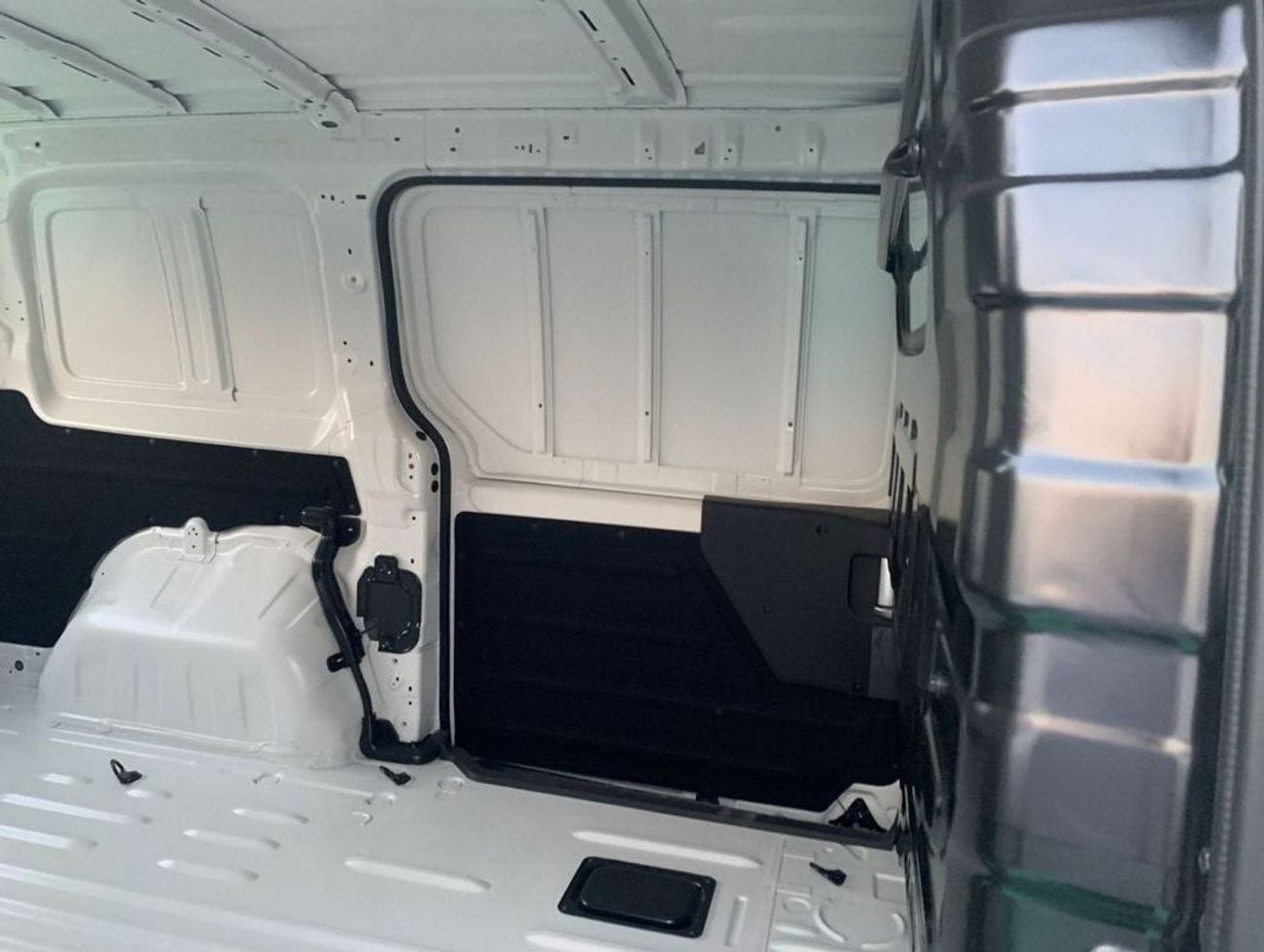 Hyundai Staria 3.5L PETROL, GCC, AUTOMATIC, CARGO, 2026