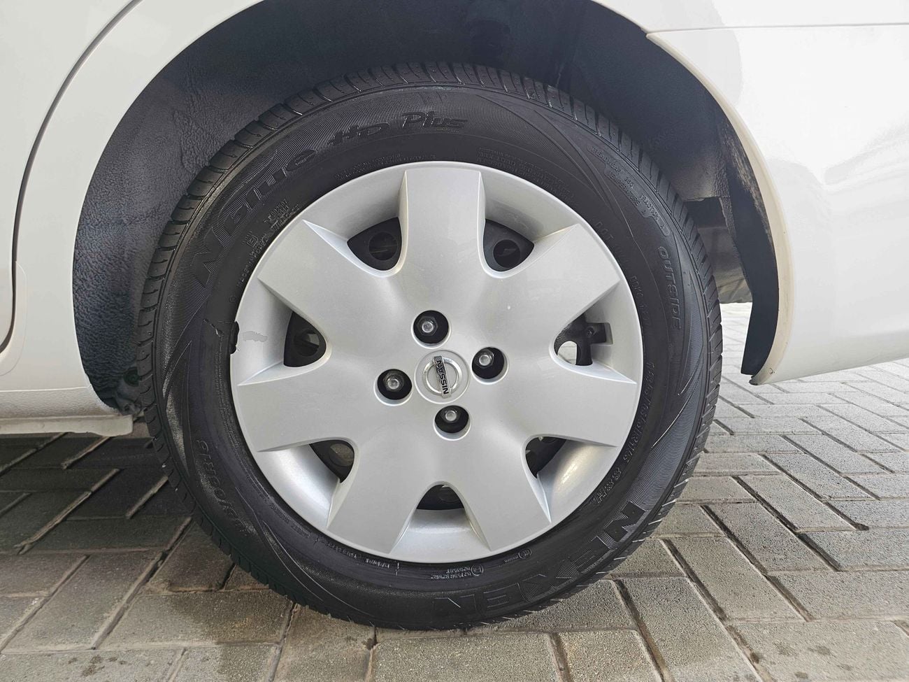 Nissan Sunny SV/ GCC/ 1.5L V4/ AUTO GEAR/ SUMMER OFFER/ 318 MONTHLY