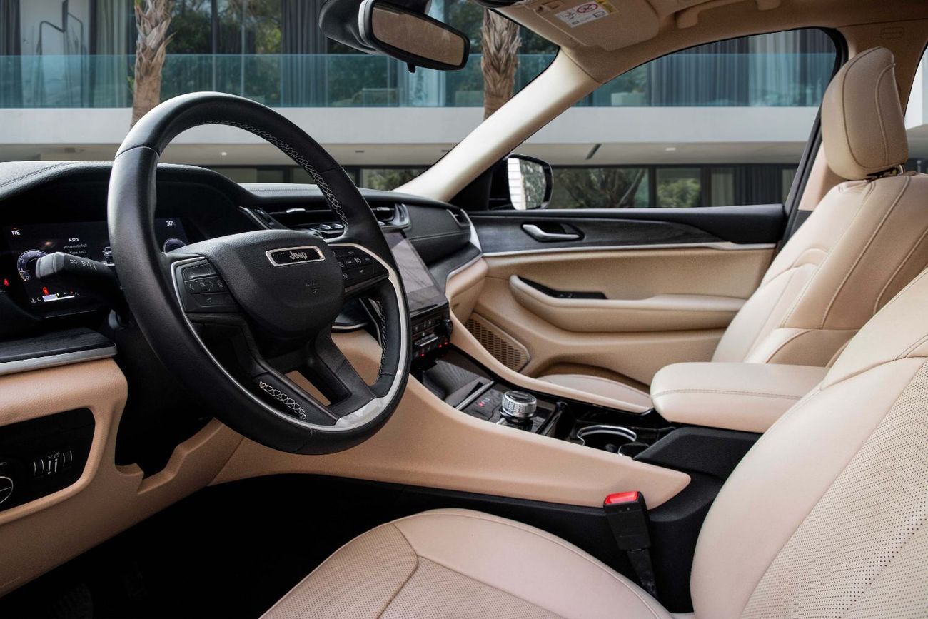 Jeep Grand Cherokee L | 2,742 P.M | 0% Downpayment | Immaculate Condition!