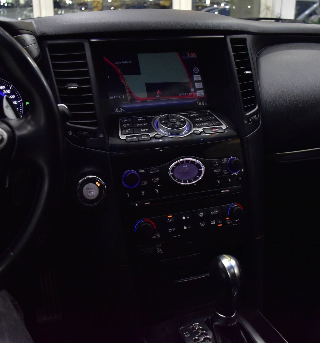 إنفينيتي QX70 ELITE SPORT EXCELLENT DEAL for our Infiniti QX70s ( 2016 Model ) in White Color GCC Specs