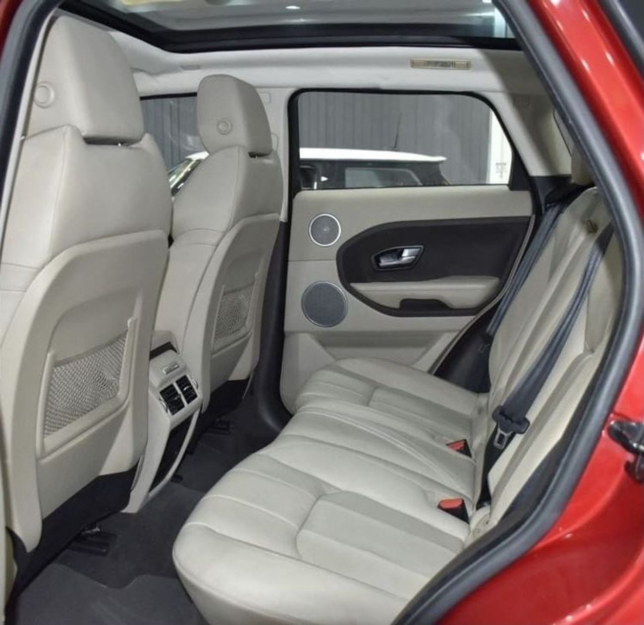 Land Rover Range Rover Evoque HSE EXCELLENT DEAL for our Land Rover Range Rover Evoque ( 2016 Model ) in Red Color GCC Specs