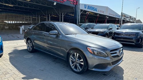 Mercedes-Benz C 300 Mercedes-Benz C300 is a source from America in excellent condition that can be installed on the bank