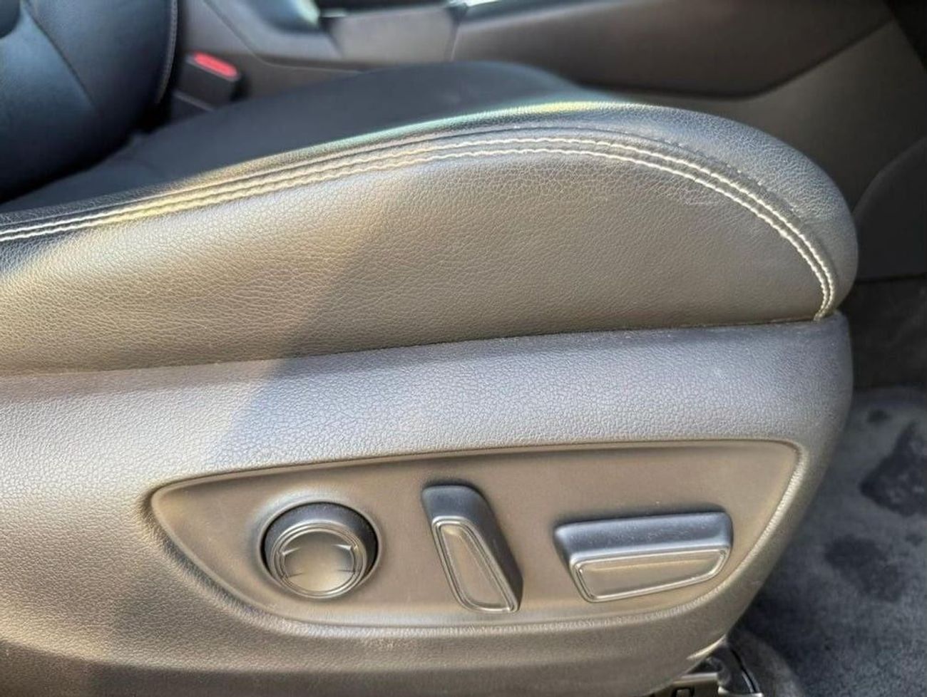 Toyota RAV4 SUNROOF | REAR VIEW CAMERA | 2.5L PETROL | HYBRID | AWD | RHD | 2021 | MEMORY SEAT