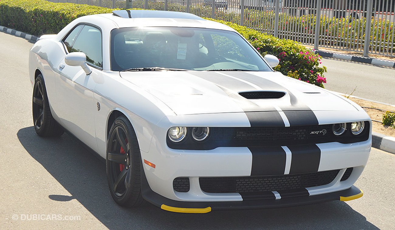 Dodge Challenger Hellcat 2018, 6.2 V8 GCC, 707hp, 0km with 3 Years or 100,000km Warranty