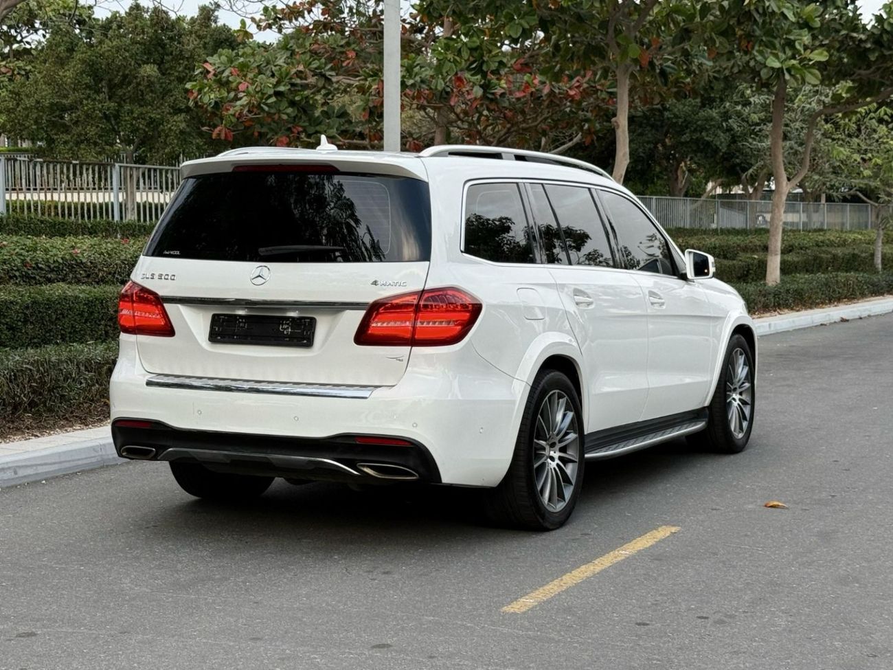 مرسيدس بنز GLS 500 Std 4.7L