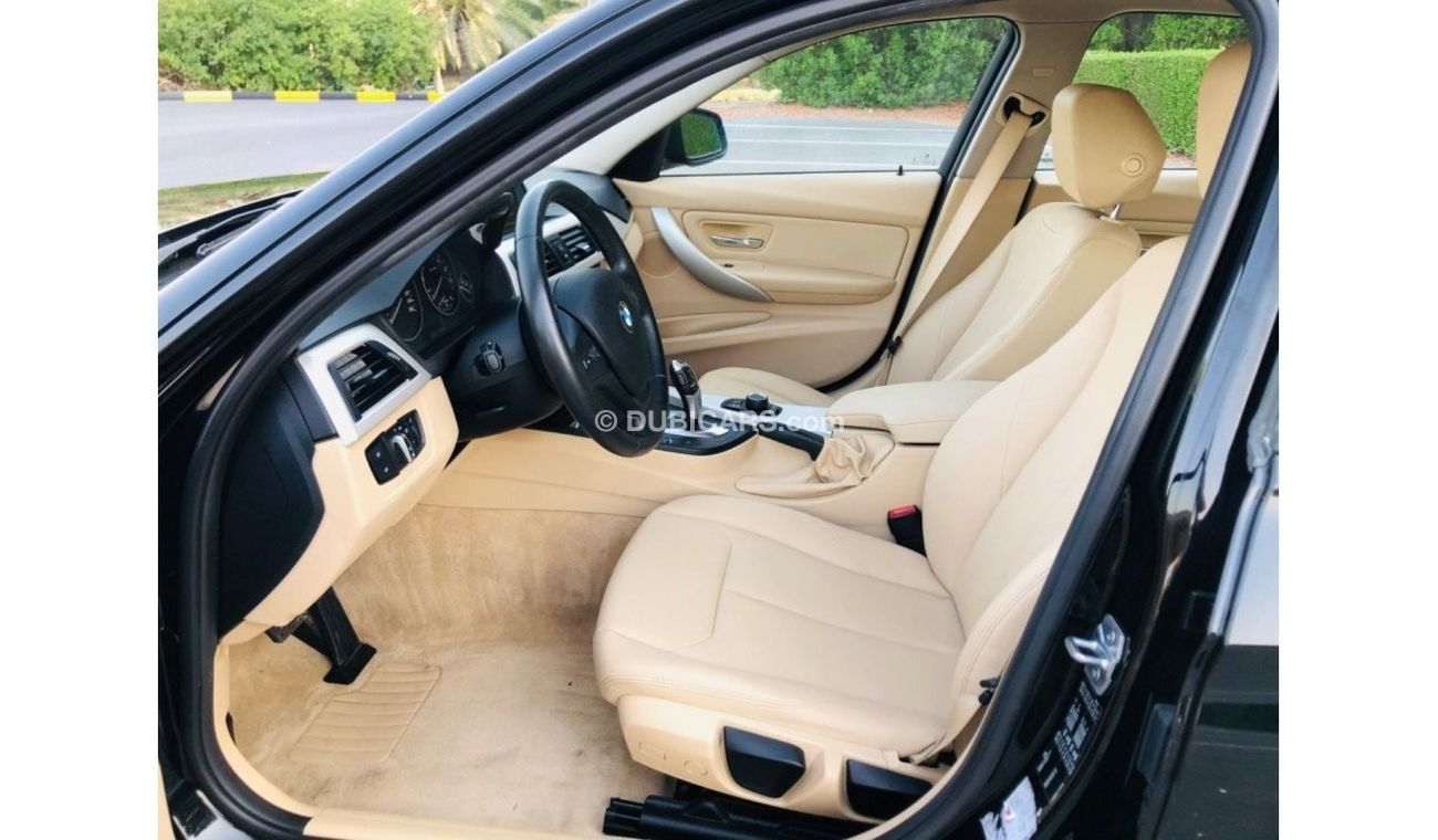 BMW 318i Exclusive MODEL 2016 GCC CAR PREFECT CONDITION INSIDE AND OUTSIDE 1500 TURBO FULL ORIGINAL PAINT ONE