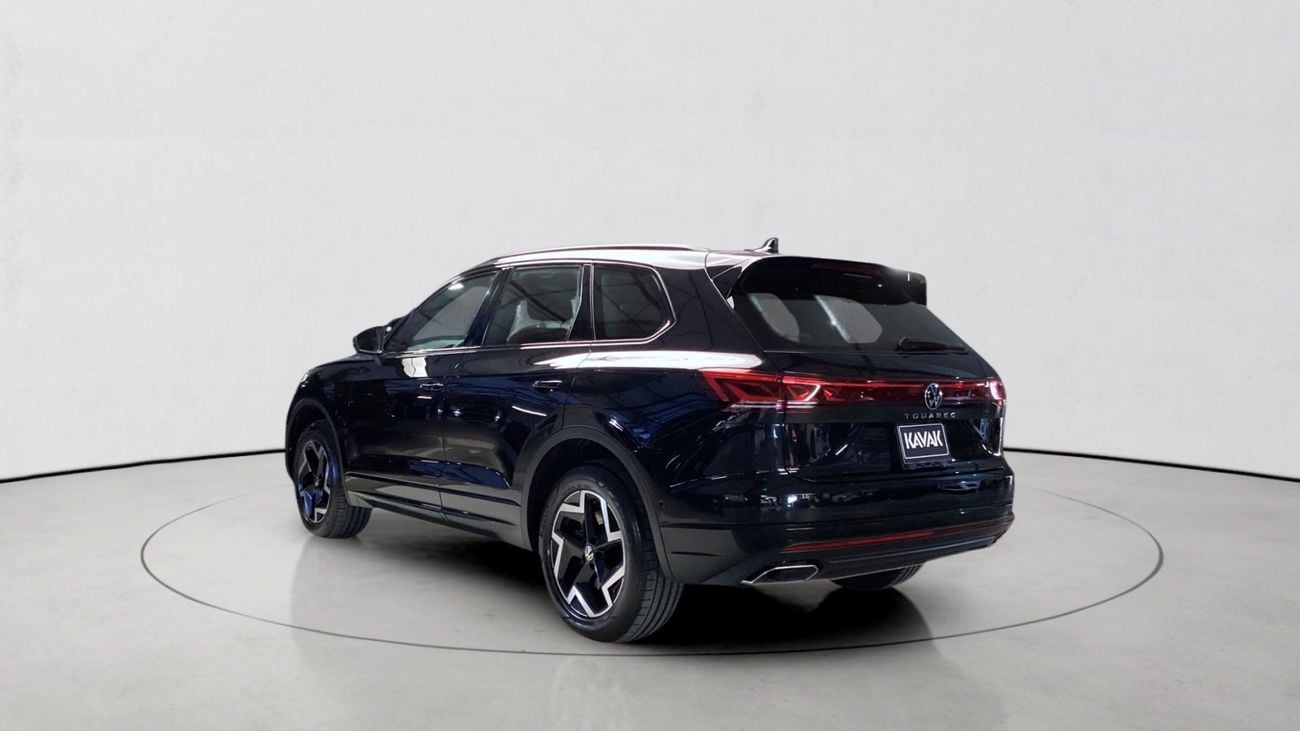 فولكس واجن طوارق 3.0 V6 TFSI ELEGANCE 4WD AUTO | شامل الضمان | 0 ﺪﻔﻋﺓ ﺃﻮﻟﻯ
