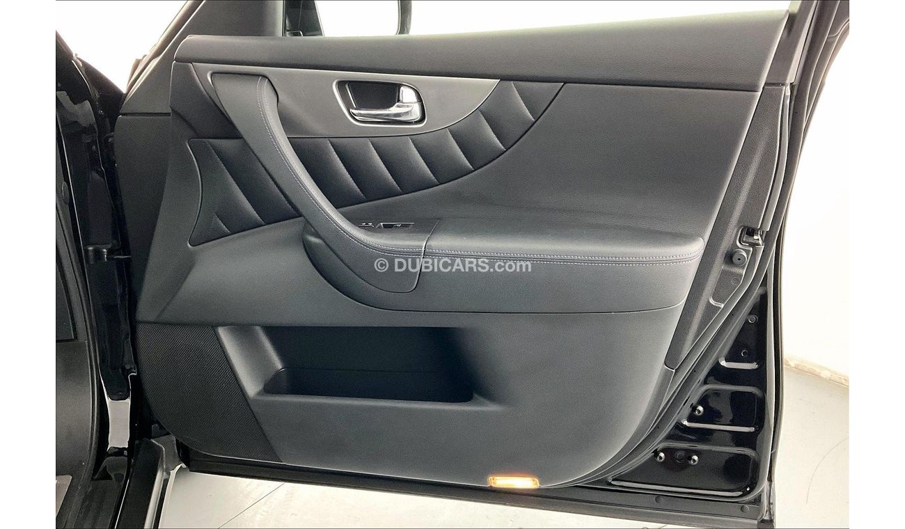 Infiniti QX70 Sport Luxury