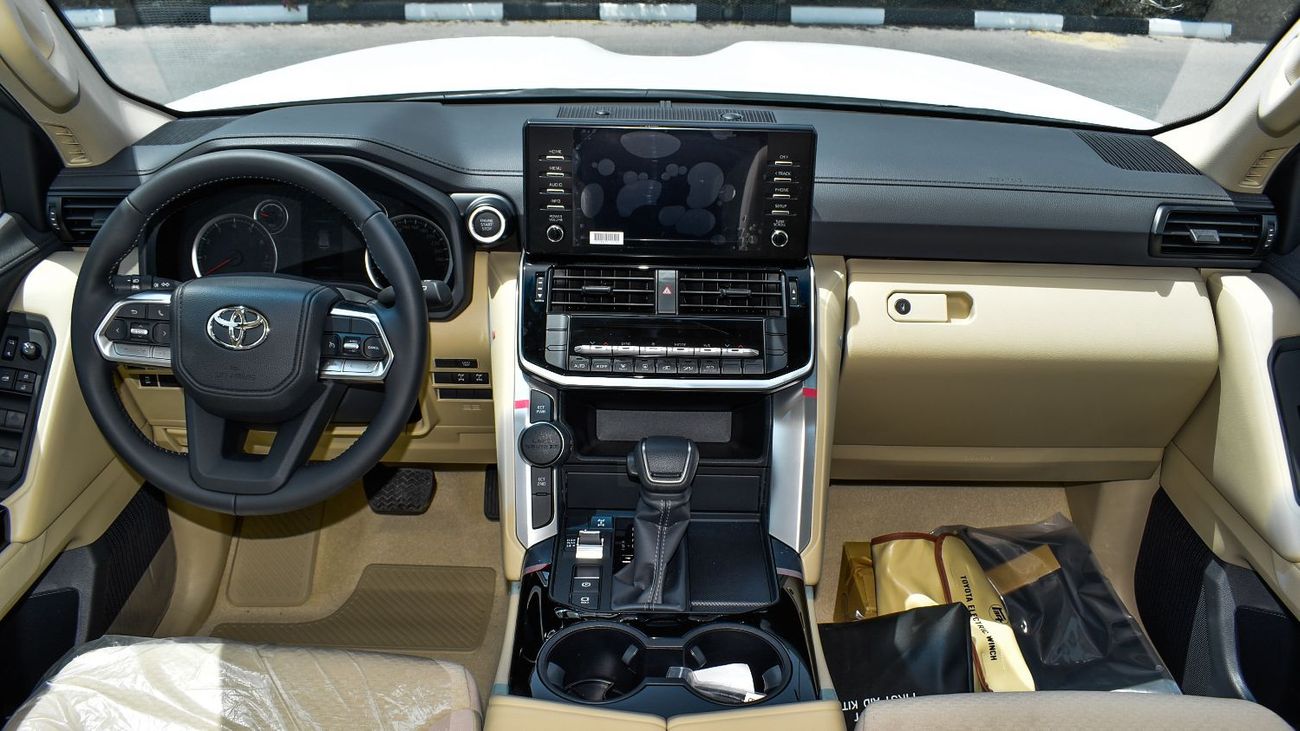 تويوتا لاند كروزر ECT0069 - Toyota Land Cruiser 300 GX - 4.0L Petrol - White/Beige