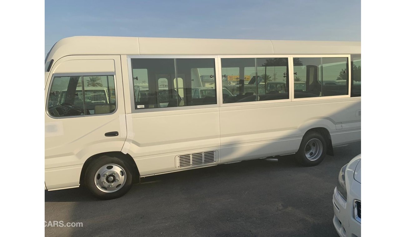 Toyota Coaster 30 SEATS