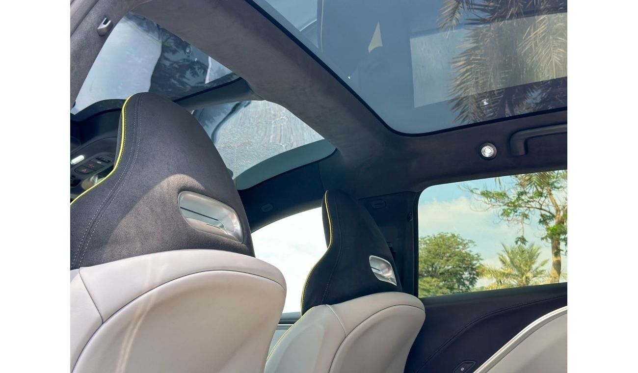 Avatr 11 2023 USED AVATR 11 AWD (12,000 )/ 90 kW.h / 599 HP / RANGE (580 KM) / WARRANTY & SERVICE