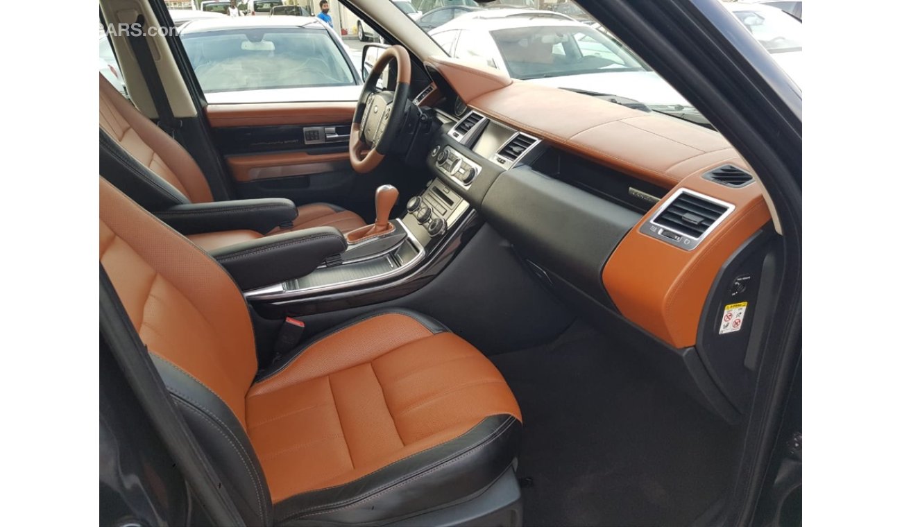 لاند روفر رانج روفر سبورت أوتوبايوجرافي Rang Rover sport auto biography model 2012 car prefect condition full service full option low milea