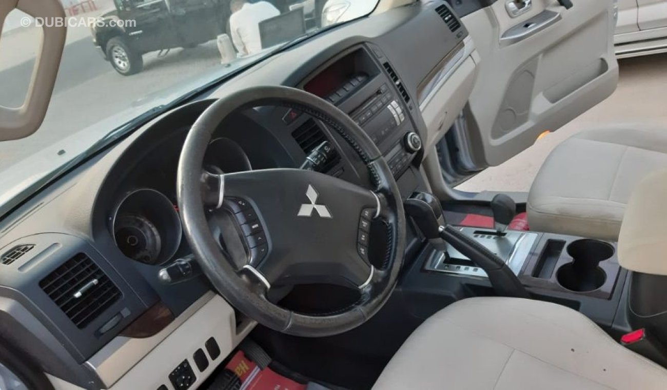 Mitsubishi Pajero for sale, Used and Automatic