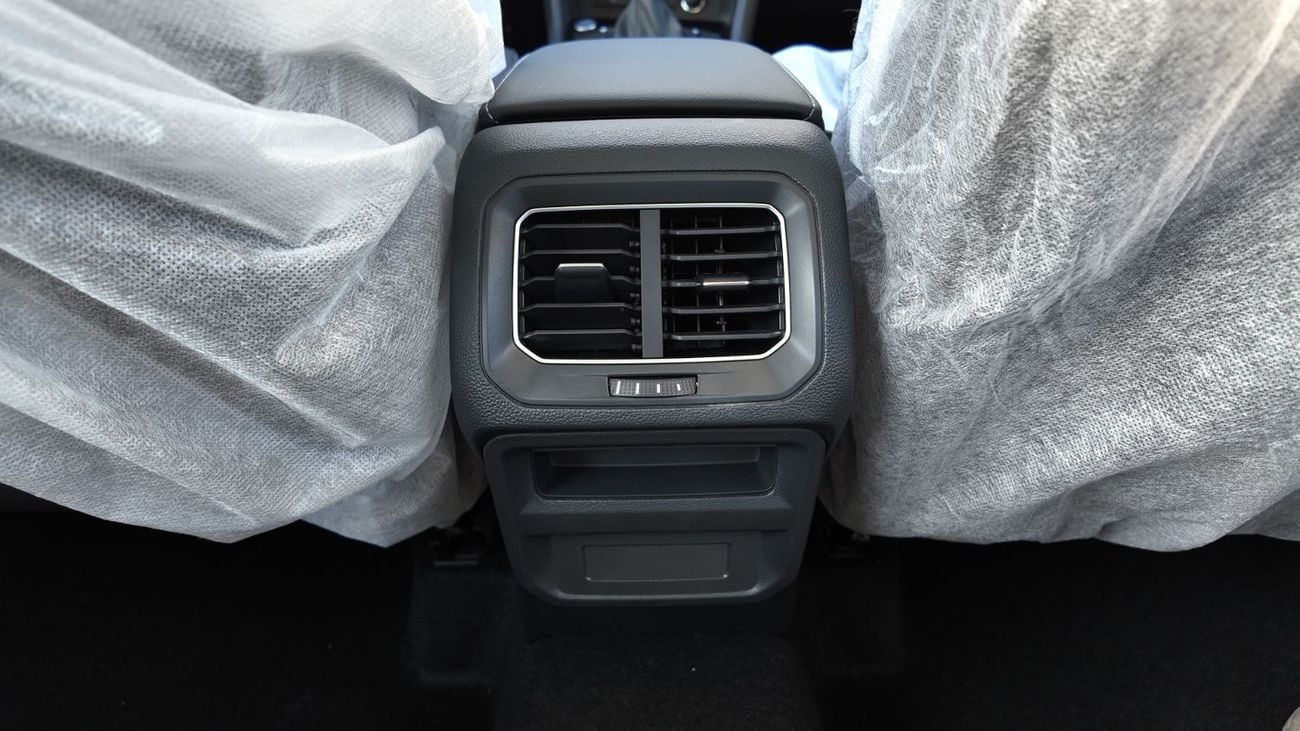 فولكس واجن تيجوان VOLKSWAGEN TIGUAN L TSI 300 - 1.5L - 2024