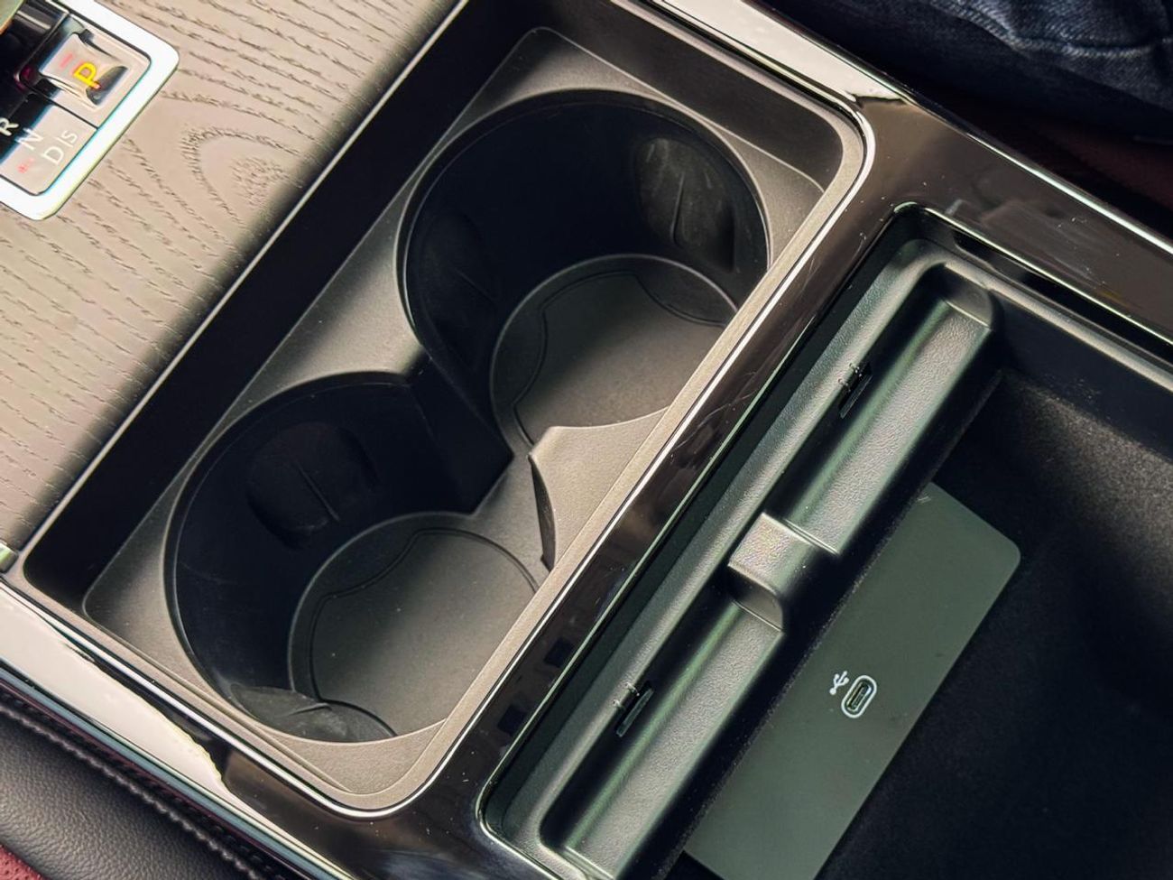 لاند روفر رانج روفر إيفوك Land Rover Range Rover Evoque SE P250 Dynamic 2.0L