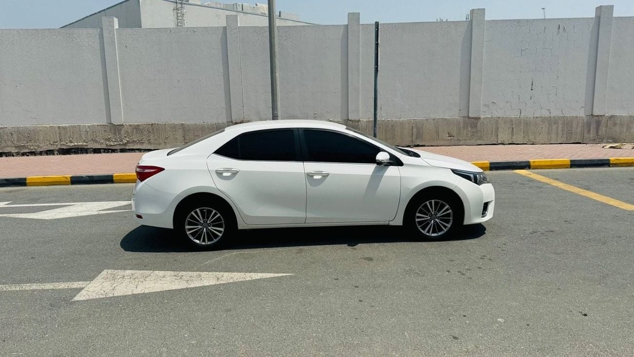 Toyota Corolla SE+ TOYOTA COROLLA MODEL 2014 GCC SPACE 1.6 VERY CLEAN CAR
