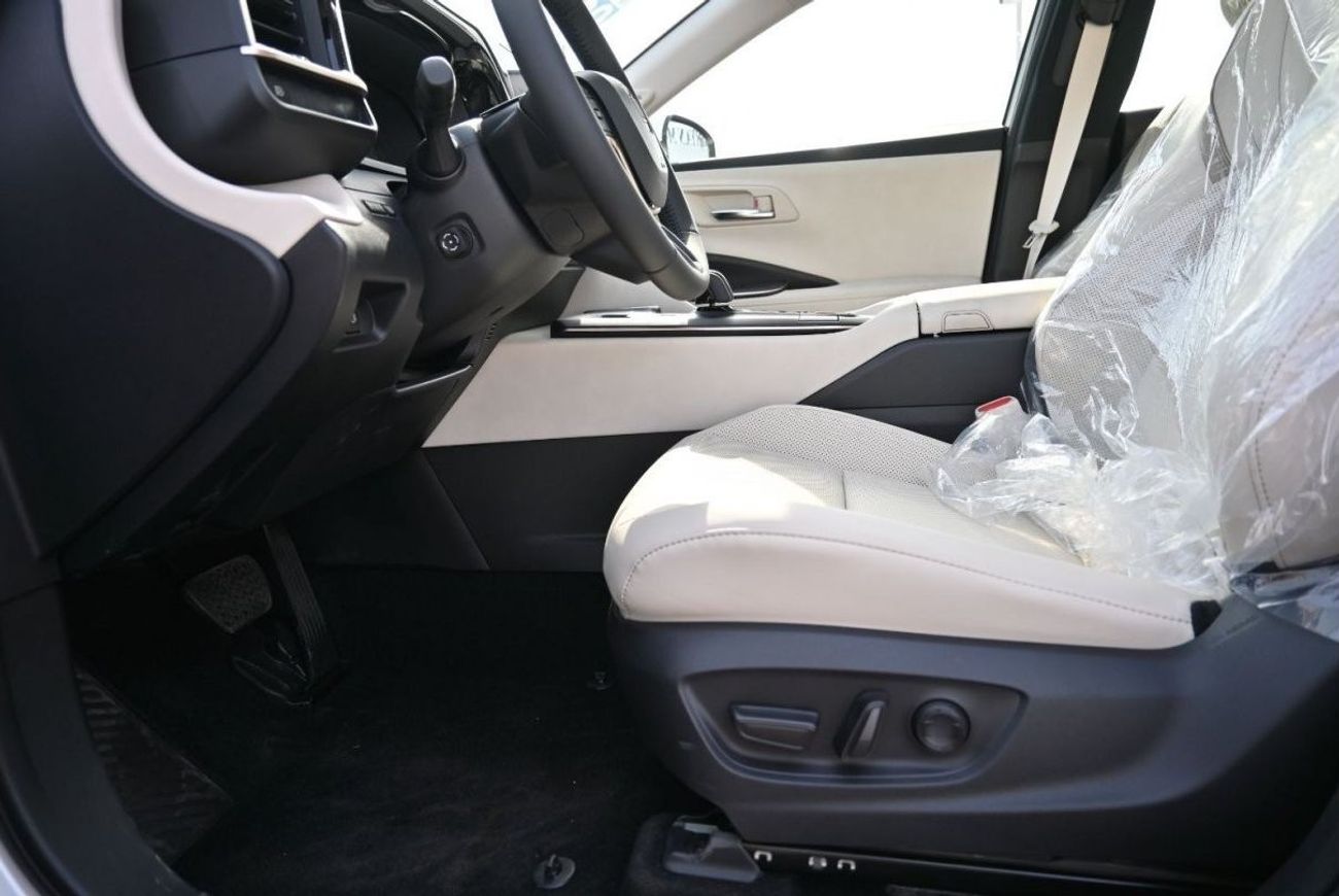 تويوتا كراون تويوتا كراون 2.5 لتر هايبرد، سيدان، دفع أمامي، 4 أبواب، لون أبيض، موديل 2023