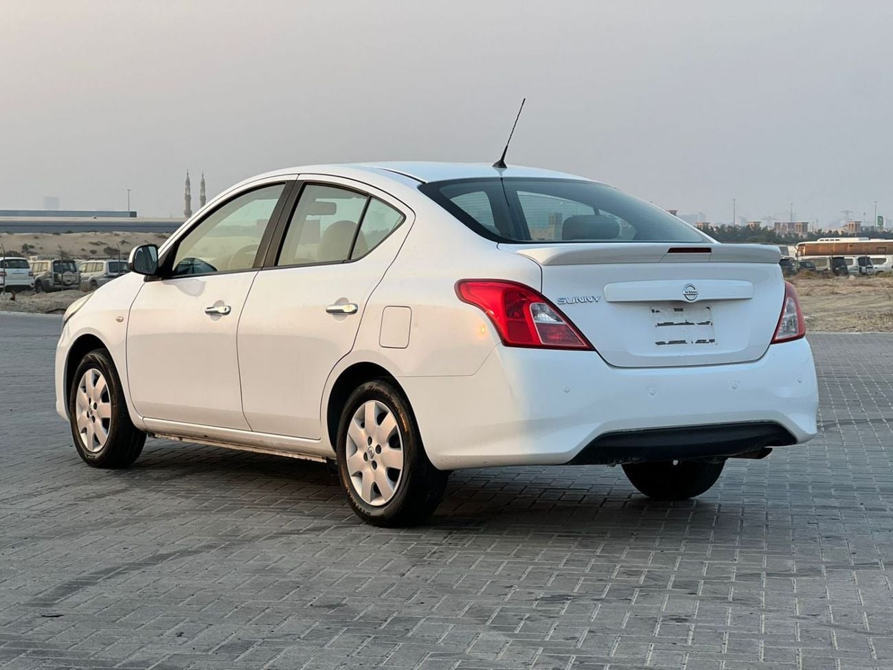 Nissan Sunny S 1.6L