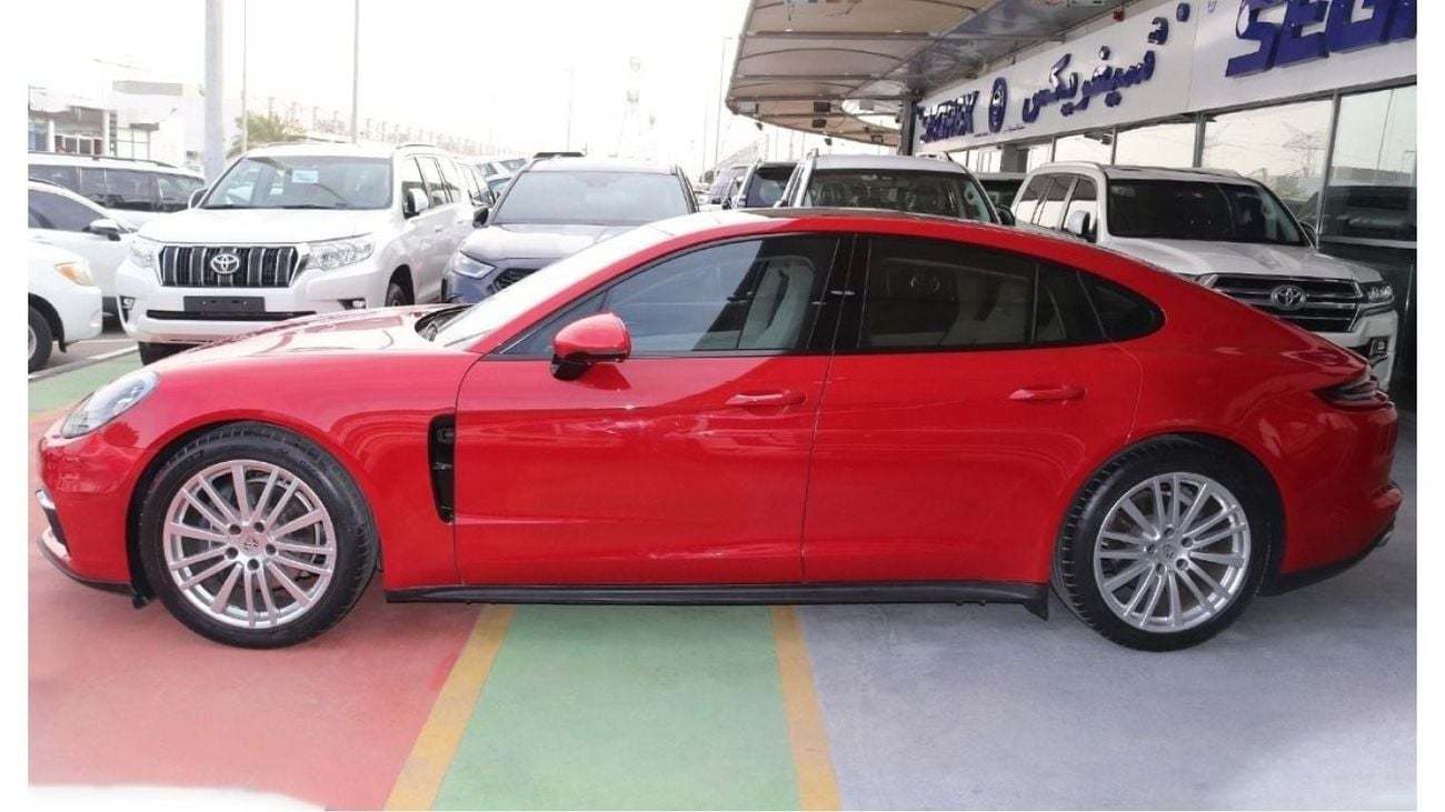 بورش باناميرا SLIGHTLY USED. SINGLE OWNER