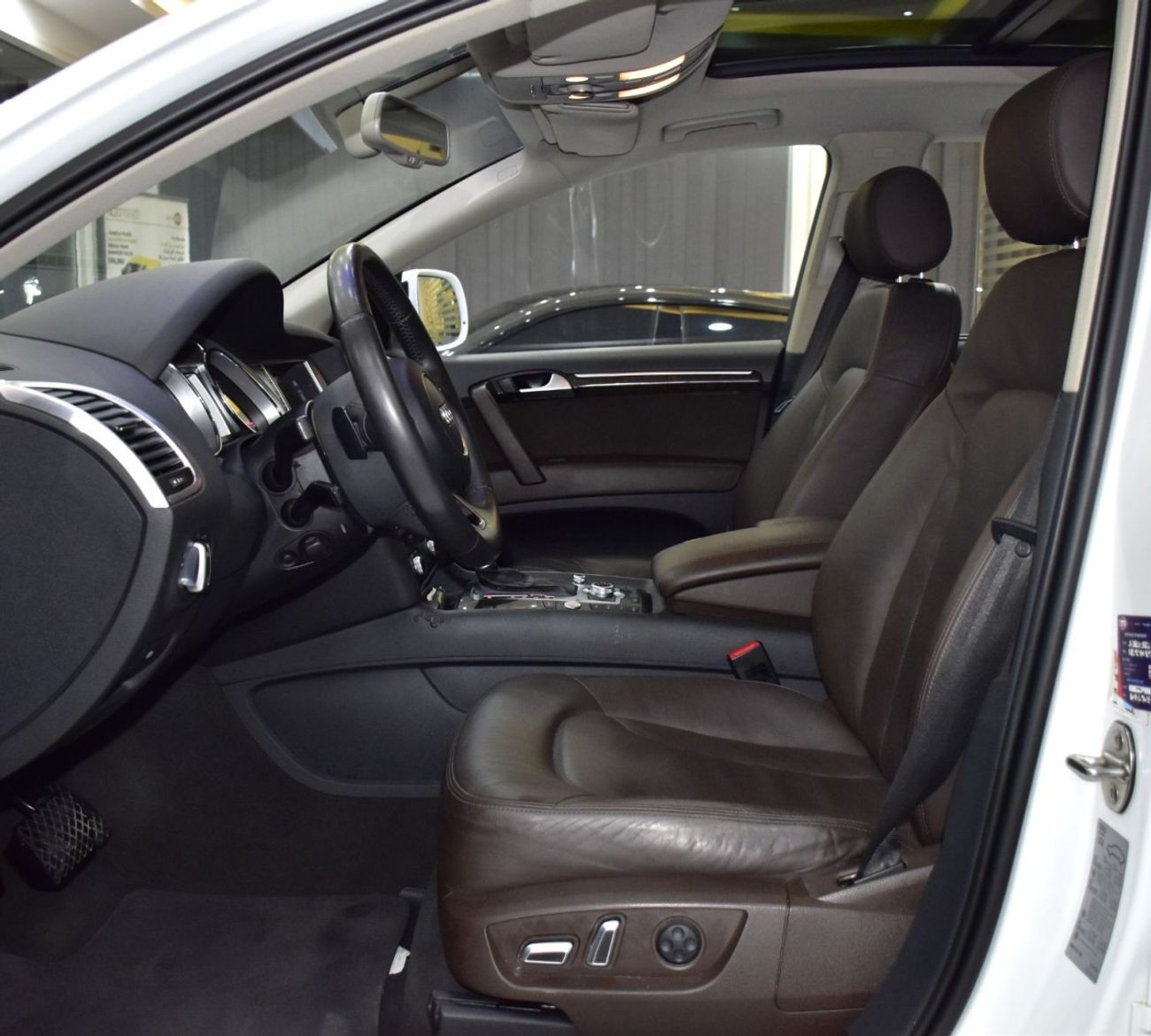 أودي Q7 EXCELLENT DEAL for our Audi Q7 S-Line ( 2014 Model ) in White Color GCC Specs