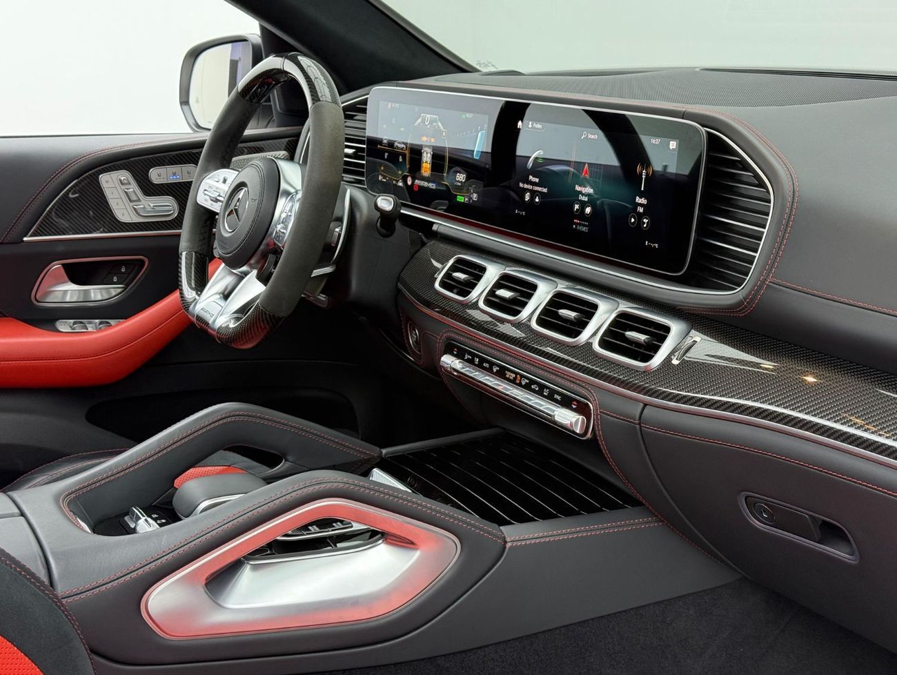 مرسيدس بنز GLE 63 S AMG كوبيه 4MATIC+ 2022 Mercedes Benz GLE63s AMG Coupe, 2025 MB Warranty, Full MB Service History, Fully Loaded