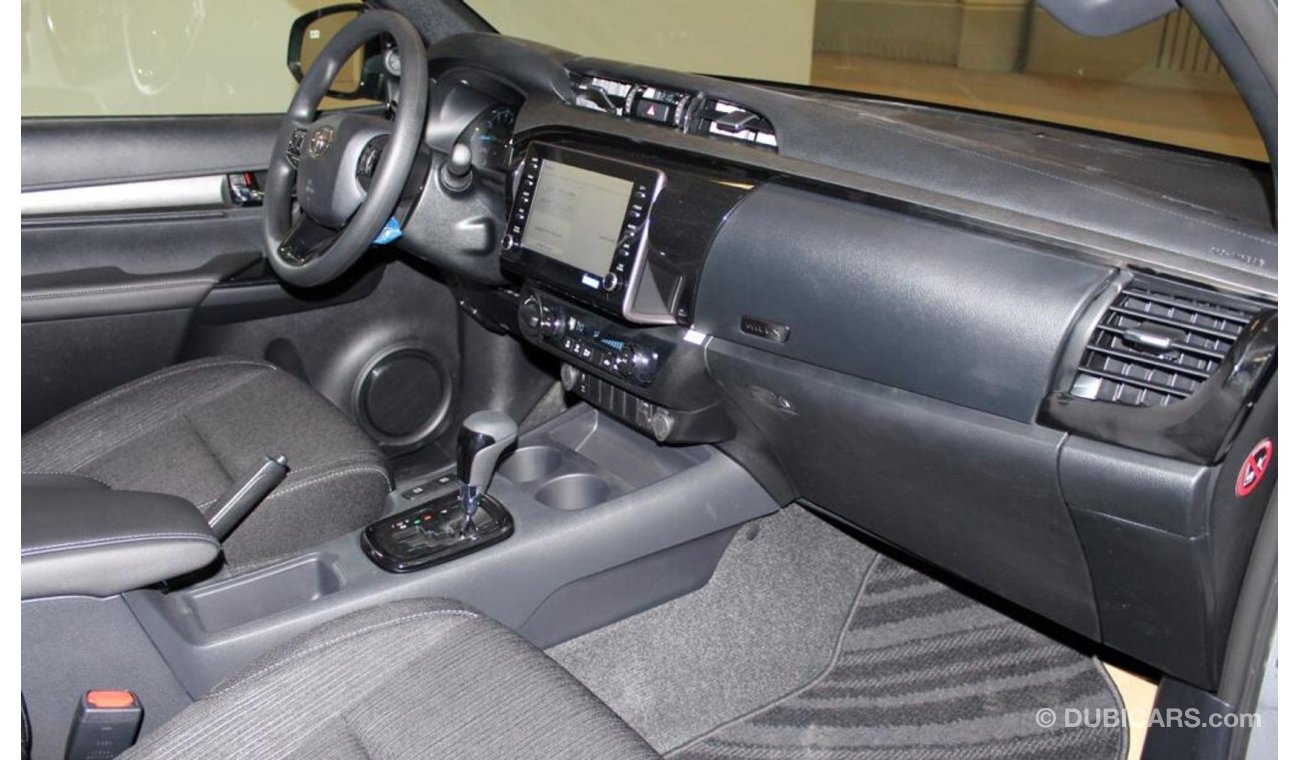 Toyota Hilux v6 advanture  automatic