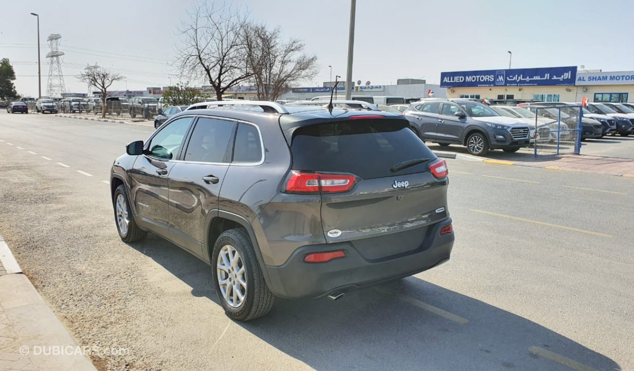 Jeep Cherokee LATITUDE PLUS 2018 GRAY