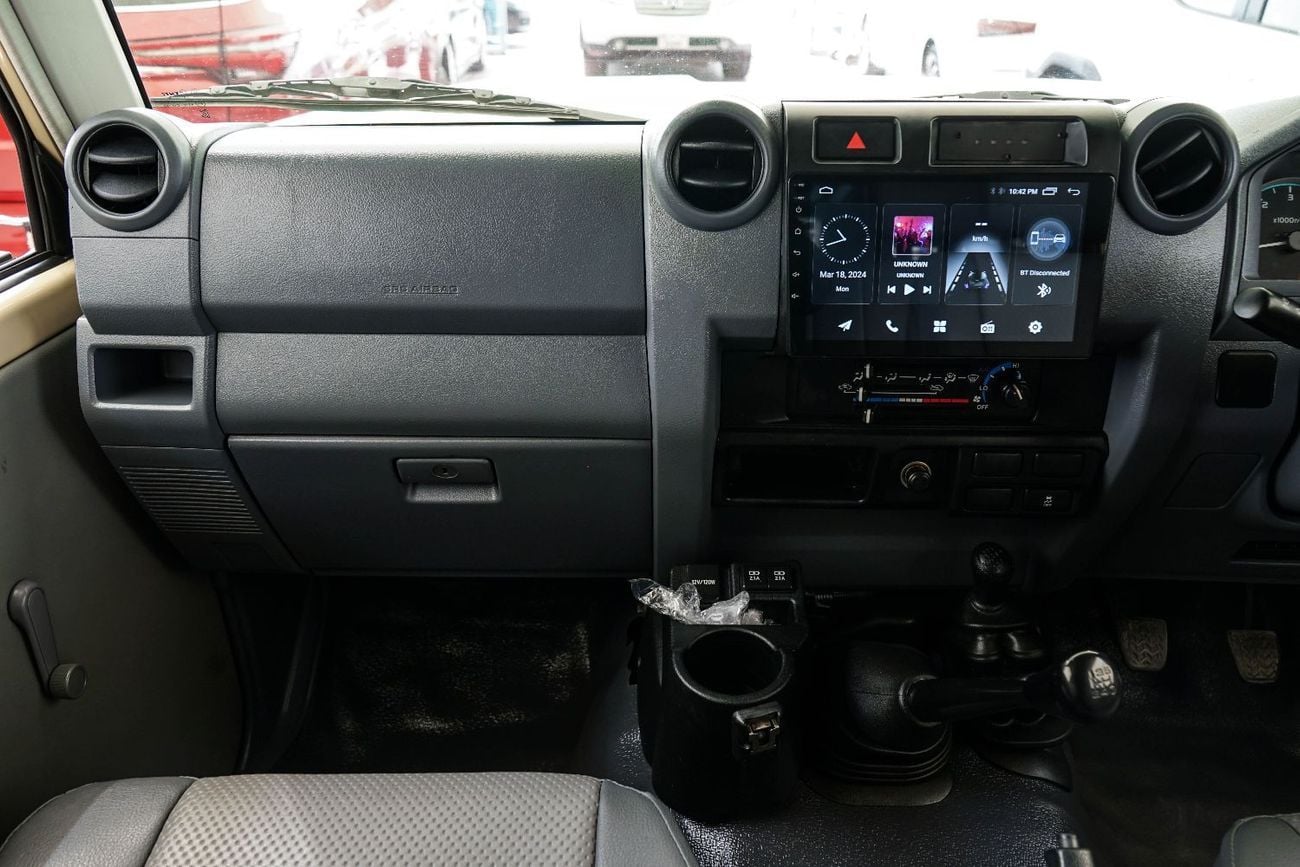 Toyota Land Cruiser Pick Up The Toyota Land Cruiser Pickup (specifically the 70 Series/LC79) is a legendary, heavy-duty 4x4, ren