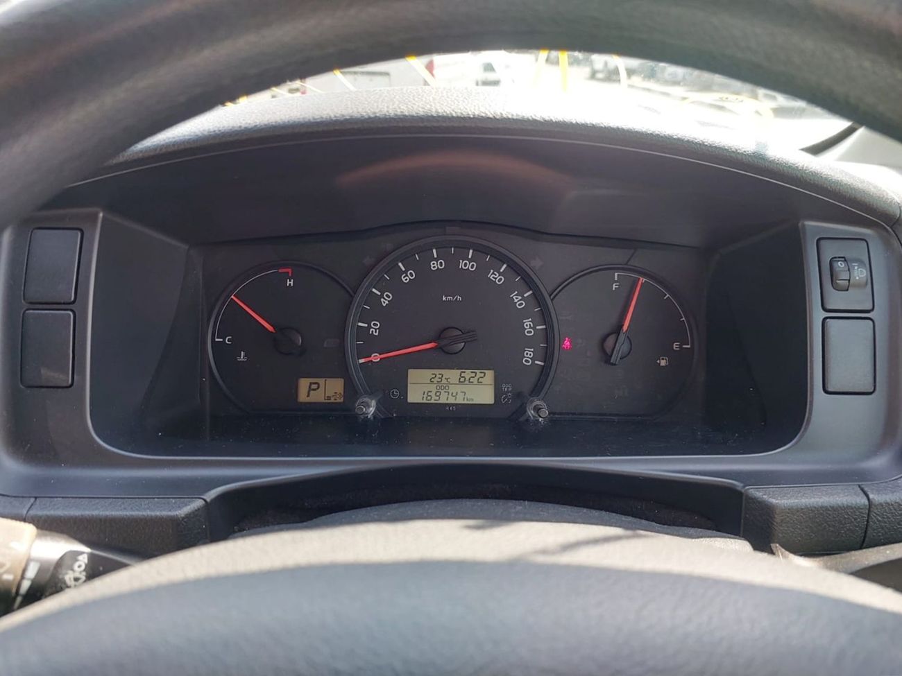 Toyota Hiace (RAMADAN OFFER) TOYOTA HIACE VAN RHD 2014 MODEL 3.0 L DIESEL AUTOMATIC(PM19576)