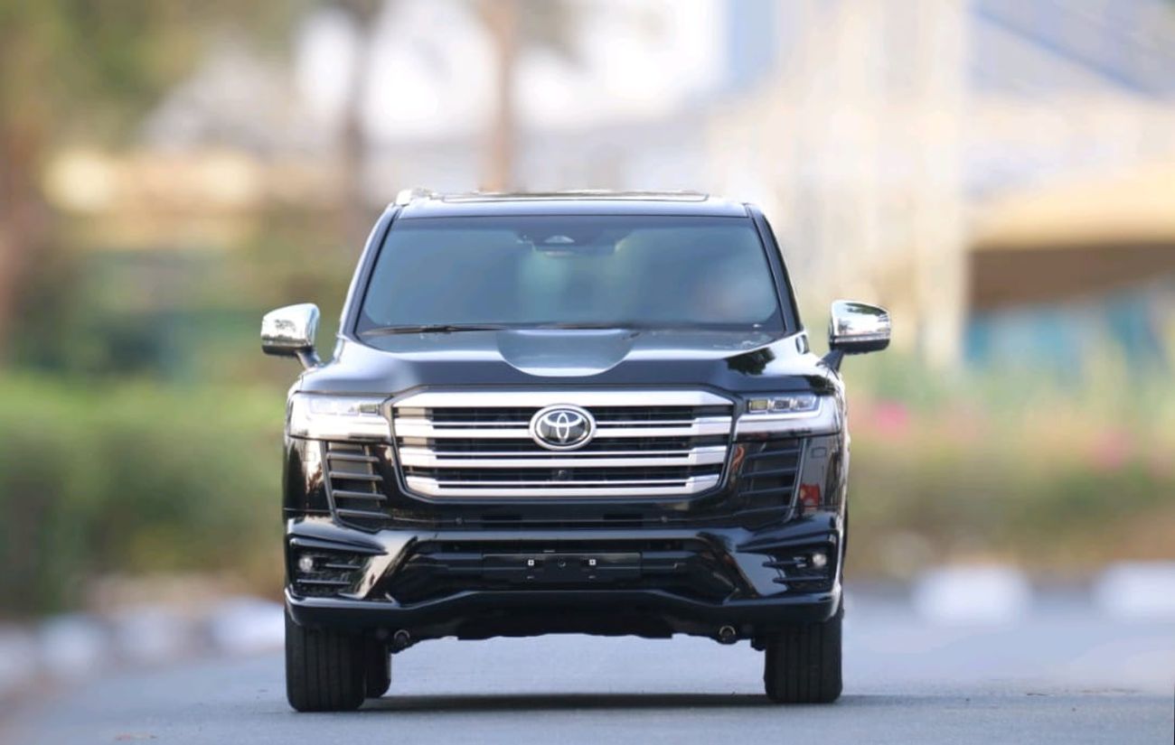 تويوتا لاند كروزر VXR 3.5L