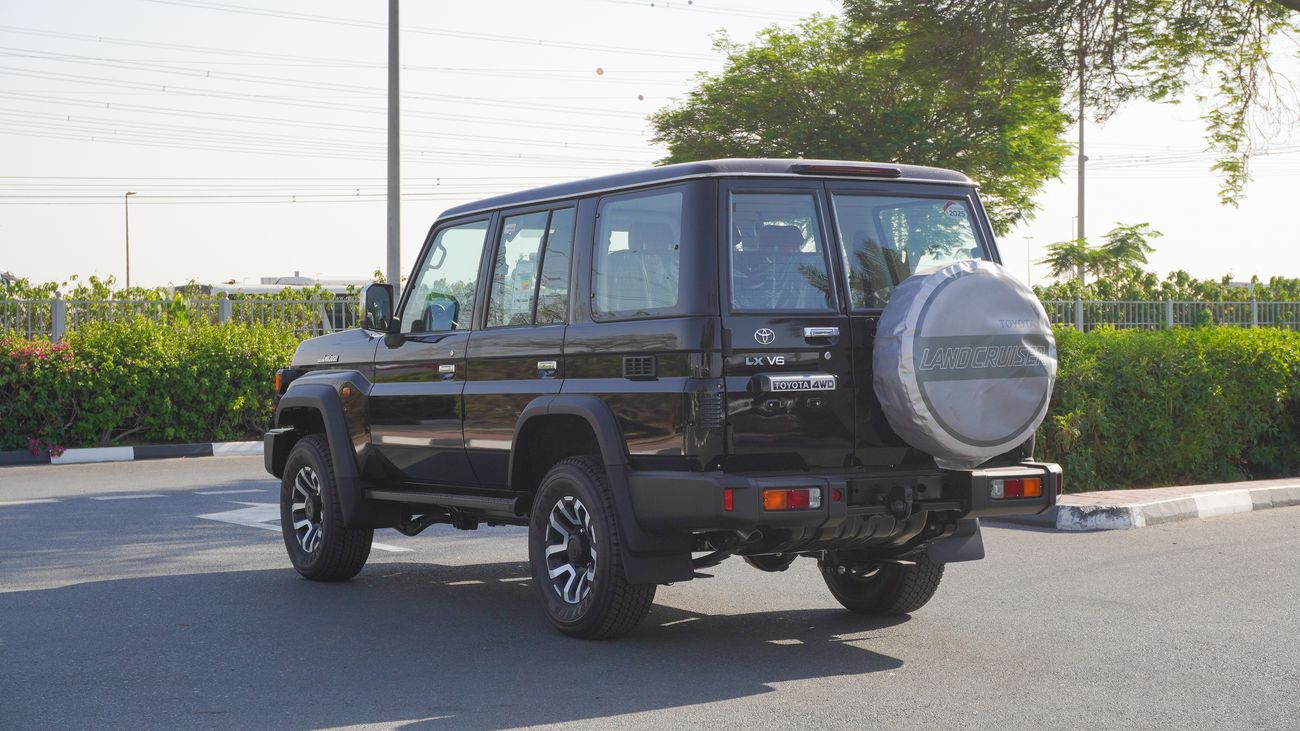 Toyota Land Cruiser 70 LX 4.0L V6 A/T