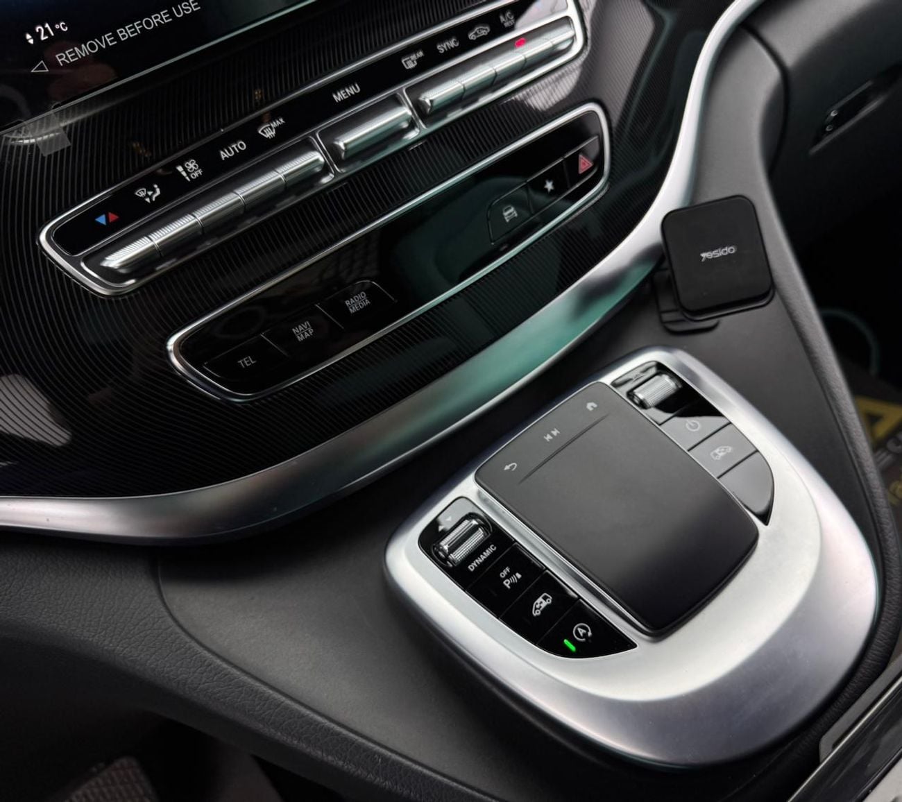 Mercedes-Benz V 250 Std 2.1L 2023 Mercedes-Benz V250 V-Line Design VIP, Full Service History, 1 Year Warranty, GCC