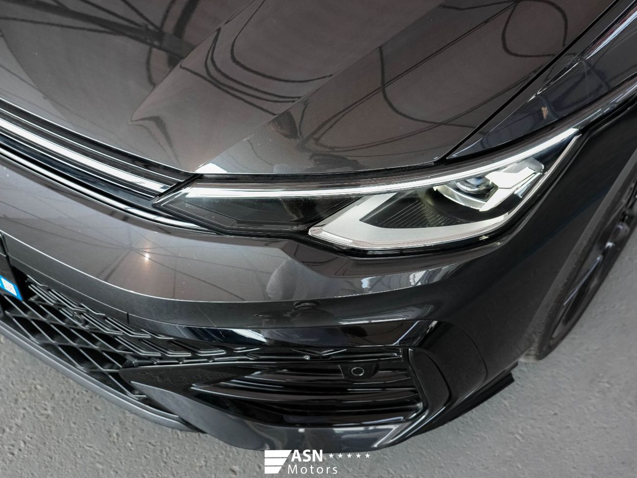 فولكس واجن جولف R-Line Black Package 1.5 Turbo 2025 (Harman Kardon + HUD)