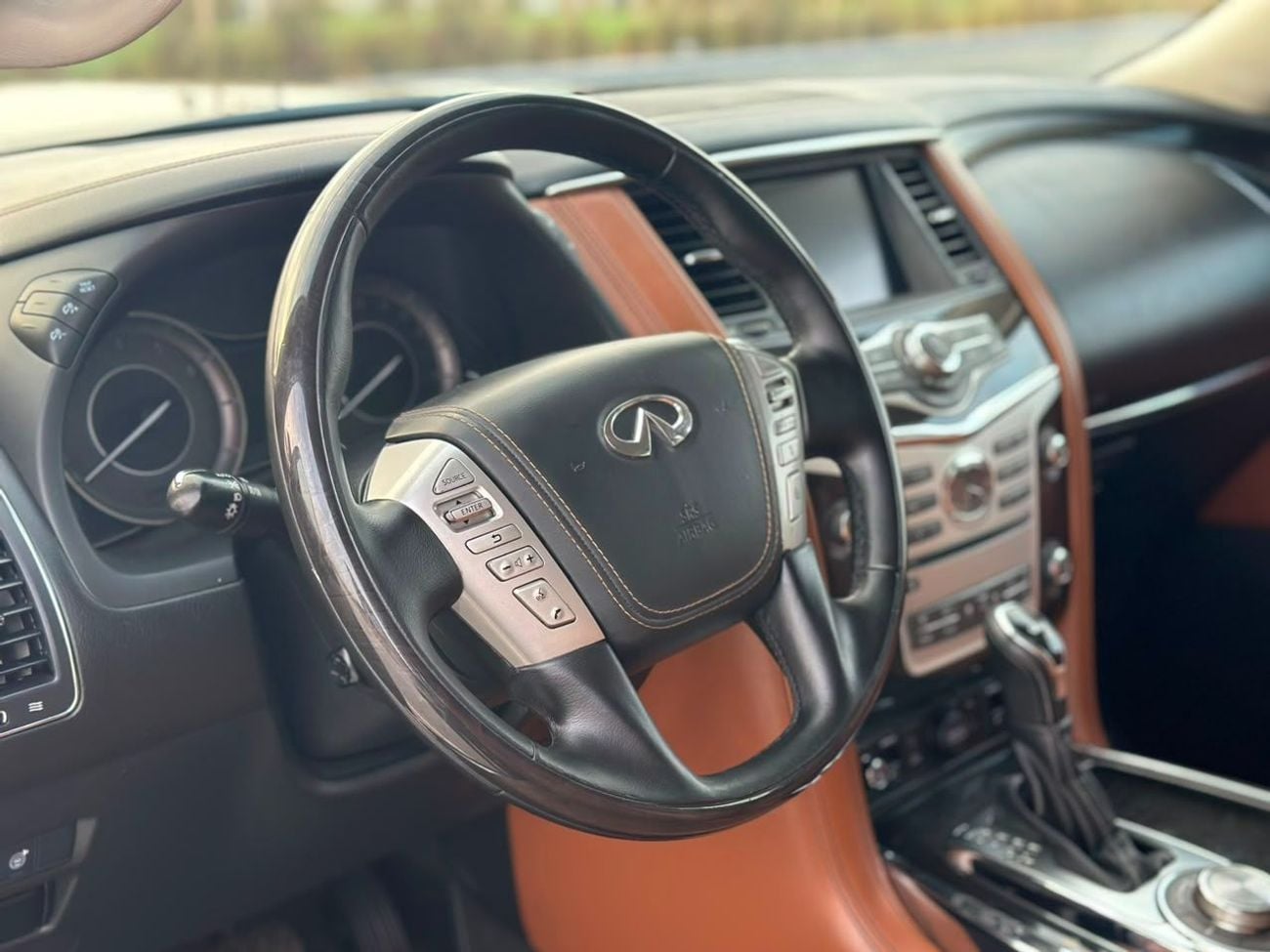 إنفينيتي QX80 LIMITED