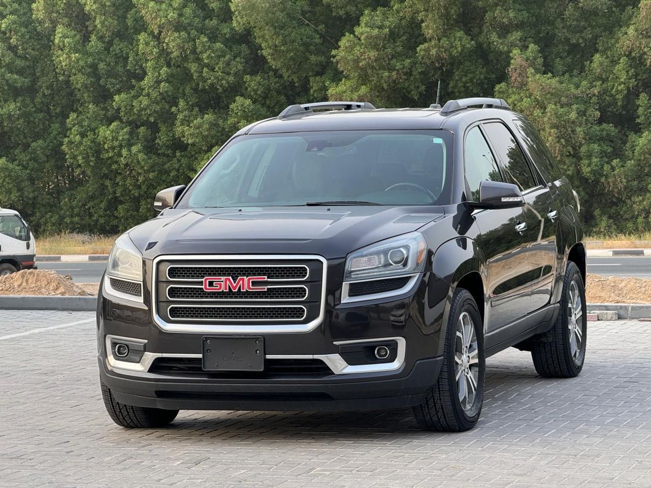 GMC Acadia SLT GMC ACADIA 2016 MODEL GCC