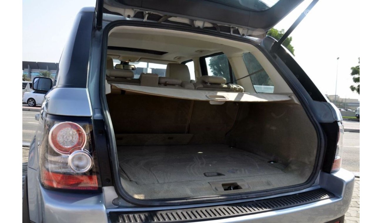 Land Rover Range Rover Sport HSE Fully Loaded in Excellent Condition