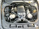 Porsche Panamera S 4.8L