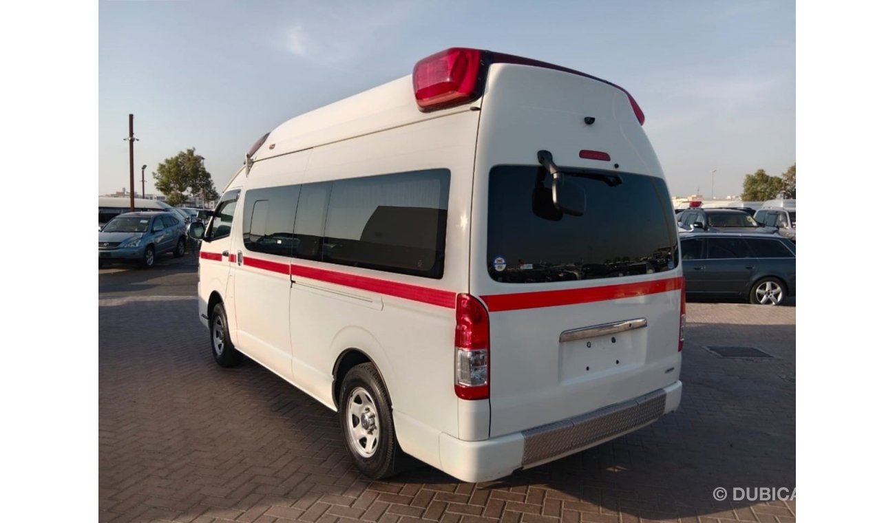 Toyota Hiace TOYOTA HIACE AMBULANCE RIGHT HAND DRIVE (PM1580)