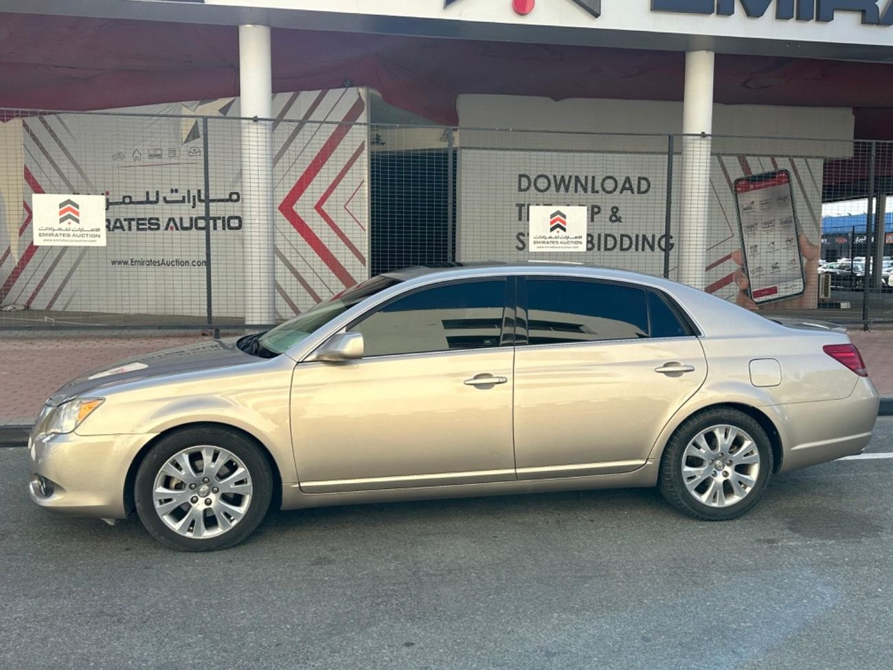 Toyota Avalon 2008 LIMITED FULL OPTION GOOD CONDITION PERSONAL CAR