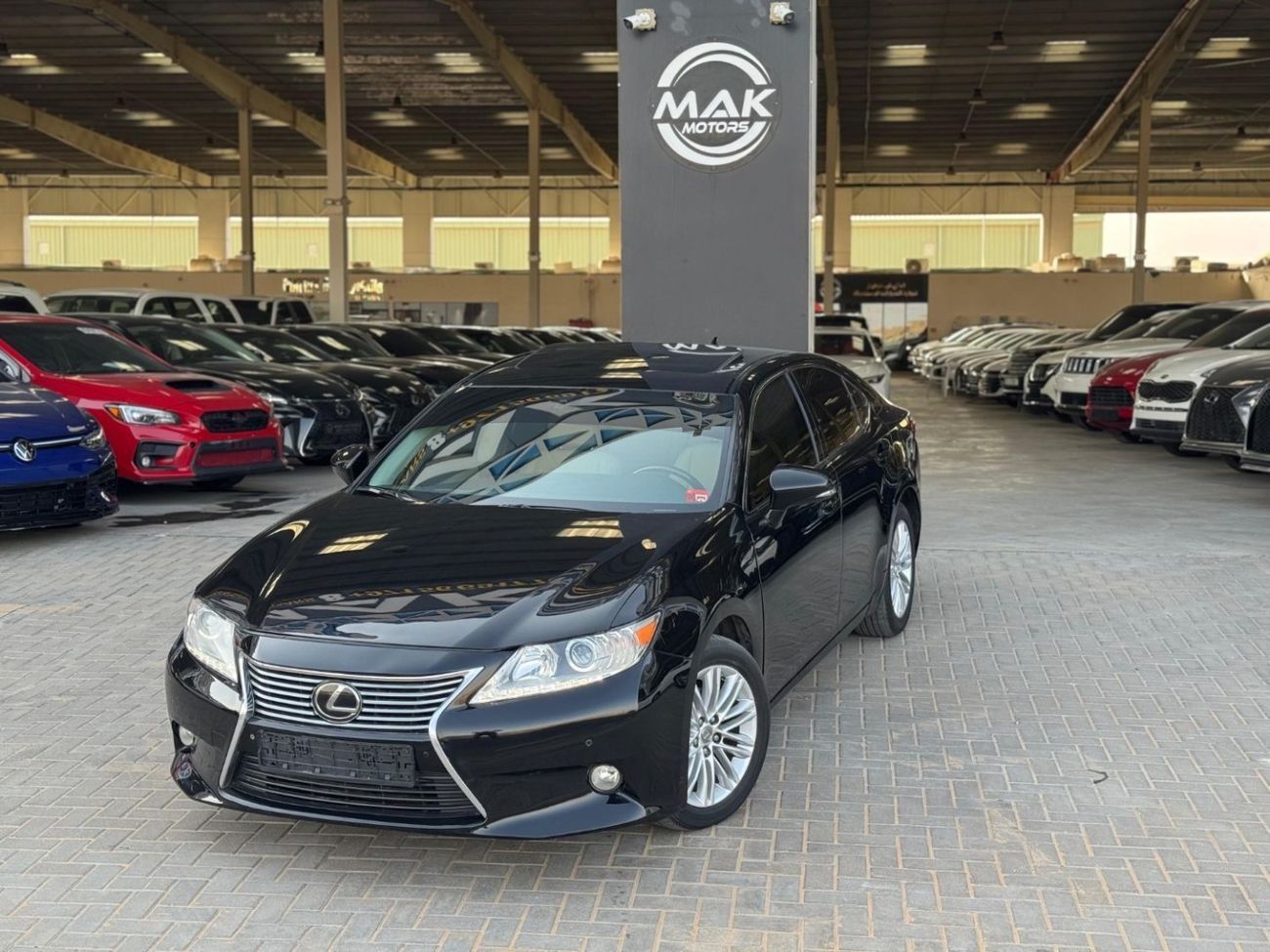 Lexus ES350 Platinum 3.5L V6 / قابل للتصدير لسوريا /  FULL OPTION / PARKING SENSORS / BLIND SPOTS / IN PERFECT C