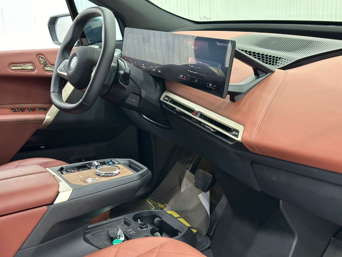 BMW iX 2023 BMW IX XDrive40, AGMC Warranty + Service Contract